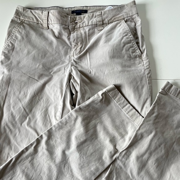 Tommy Hilfiger Women’s high rise Hampton Chino Pant (Regular) - Picture 2 of 5